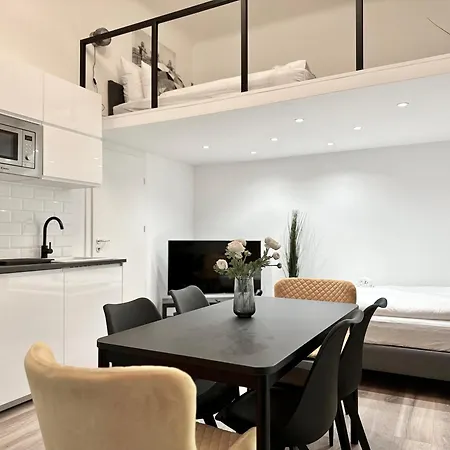 Premium By Hi5- Brody Street